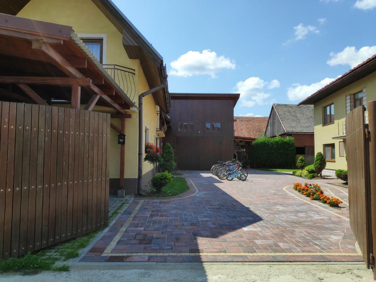 Ferienwohnung Domcek Janina Suchá Hora Exterior foto